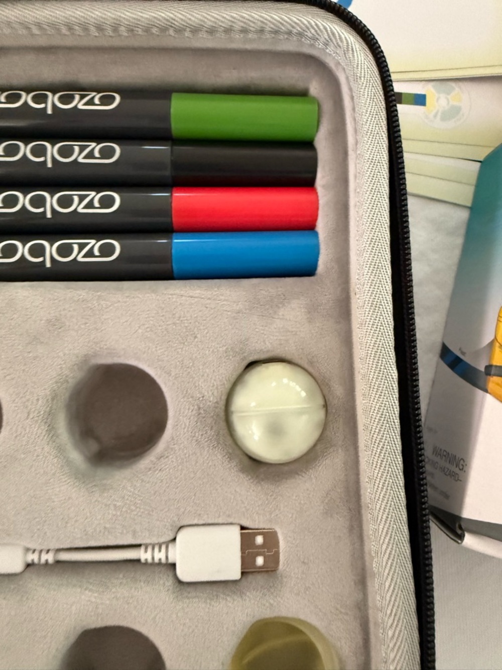 Ozobot Bit Starter Kit and Construction Accessory Kit - Picture 2 of 4